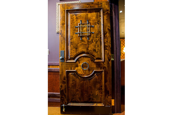 jeffrubyssteakhousenashville-speakeasy-door